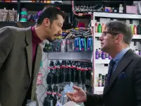 امین حیایی-چشم و گوش بسته