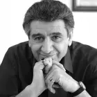 منوچهر والی زاده